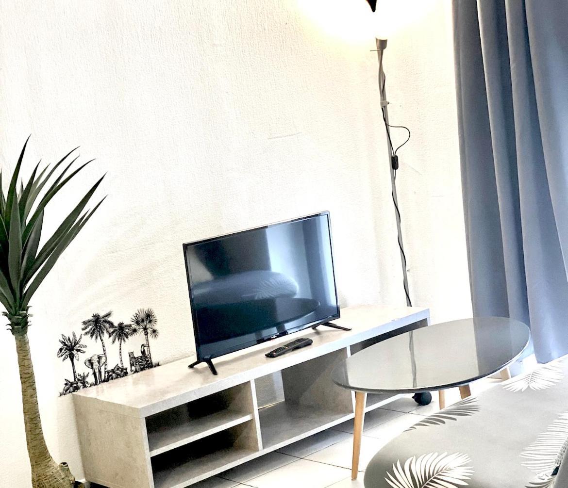 Studio Des Cathares Apartment Carcassonne Exterior photo